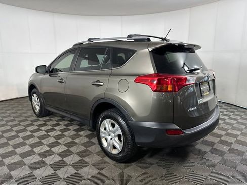 Used 2015 Toyota RAV4 LE image 5