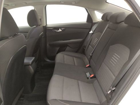 Used 2019 Kia Forte S w/ S Premium Package FWD image 18