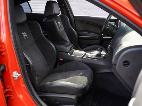 Used 2017 Dodge Charger R/T Scat Pack w/ Beats Audio Group image 23