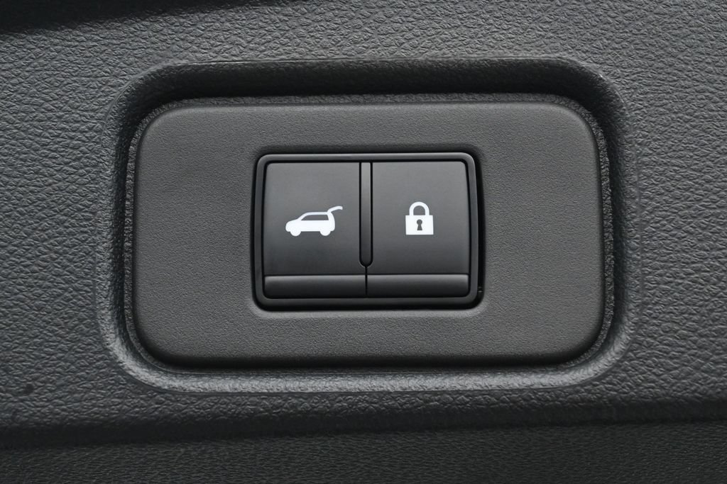 Used 2024 Nissan Pathfinder Platinum w/ Cargo Package AWD/4WD image 34