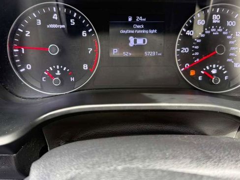 Used 2019 Kia Forte LXS FWD image 9