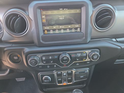 Certified 2023 Jeep Wrangler Unlimited Sport AWD/4WD image 26