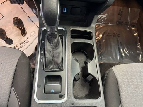 Used 2019 Ford Escape SE image 30