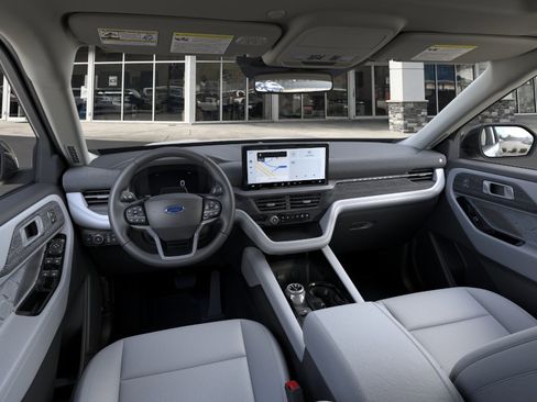 New 2026 Ford Explorer Platinum w/ LUX Leather Package AWD/4WD image 11