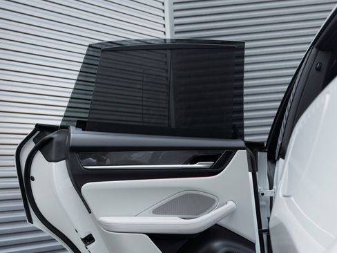 Used 2024 Porsche Macan 4 Electric image 21