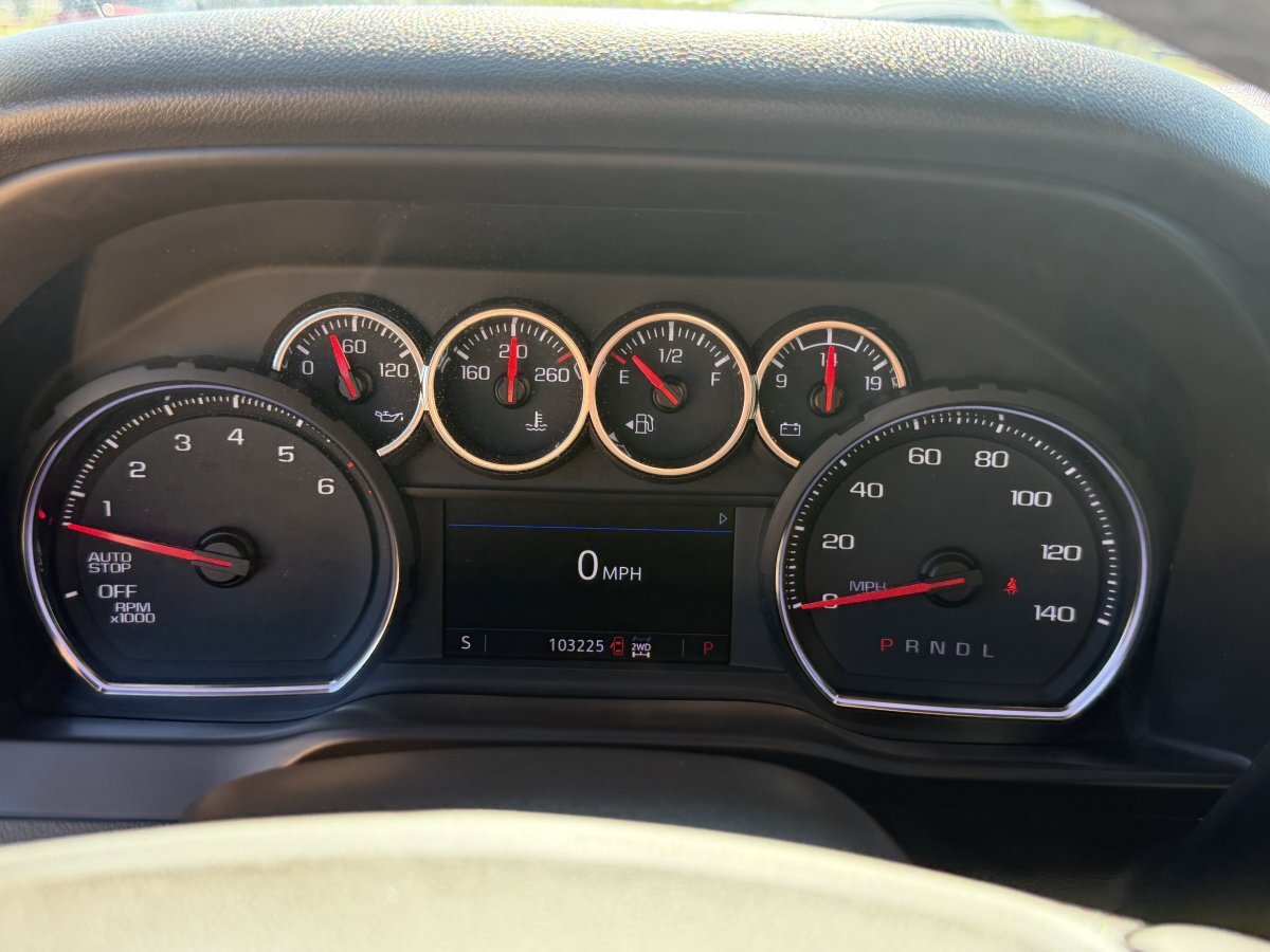 Used 2020 Chevrolet Silverado 1500 RST w/ Texas Edition AWD/4WD image 43