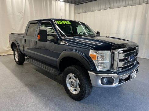 Used 2016 Ford F250 XLT w/ Snow Plow Prep Package AWD/4WD image 3