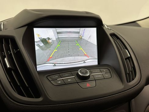 Used 2019 Ford Escape SEL image 18