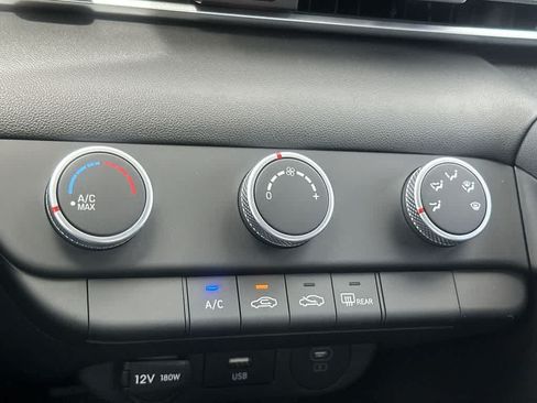 New 2026 Hyundai Elantra SE FWD image 27