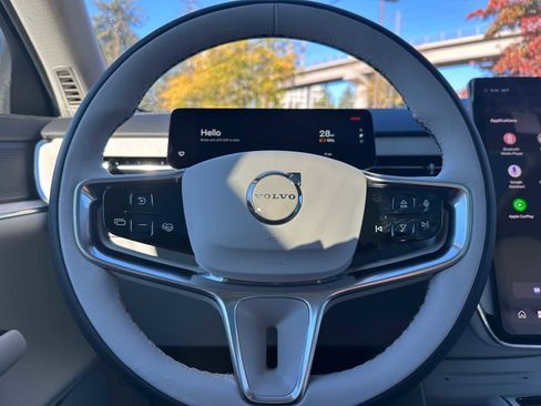 New 2025 Volvo EX90 Plus w/ Protection Package Premier image 25