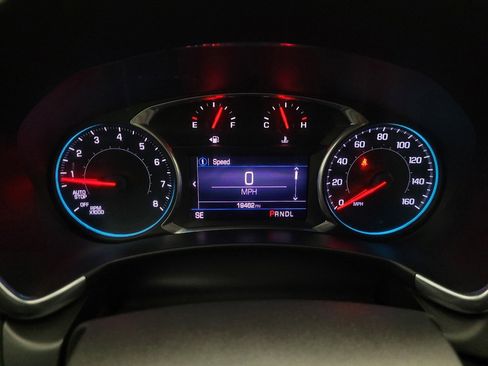 Used 2020 Chevrolet Equinox LT FWD image 23