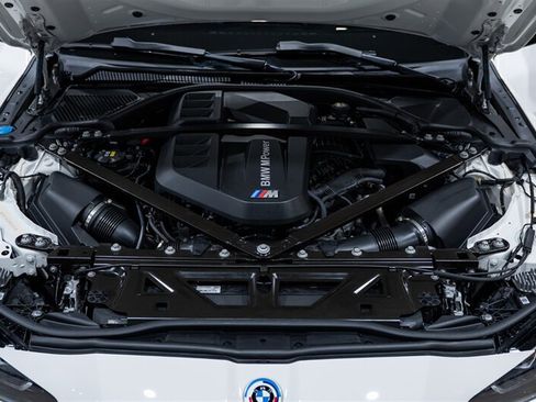 Used 2022 BMW M4 xDrive Competition w/ Executive Package AWD/4WD image 38