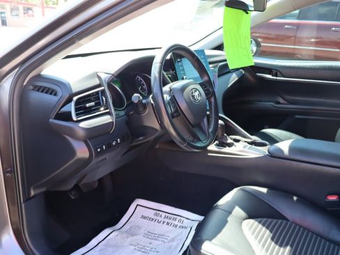 Used 2023 Toyota Camry SE FWD image 14