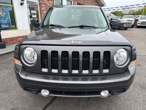 Used 2017 Jeep Patriot High Altitude AWD/4WD image 2