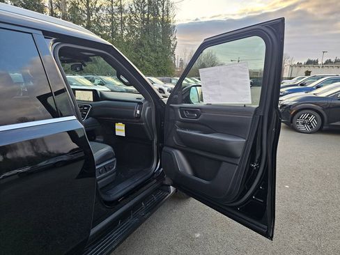 New 2026 Nissan Armada SL image 29