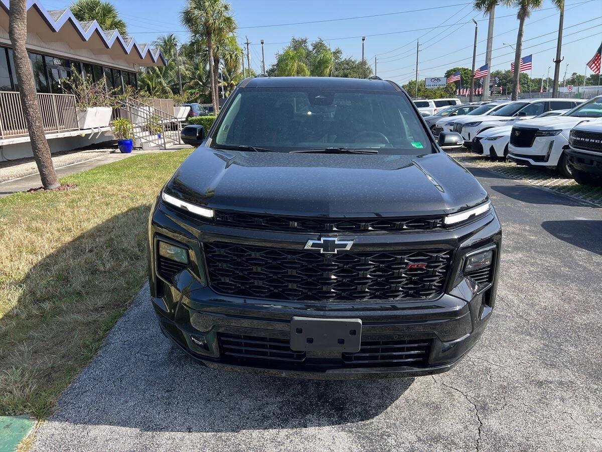 Used 2024 Chevrolet Traverse RS AWD/4WD image 3