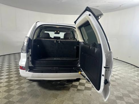 Used 2023 Lexus GX 460 Premium w/ Premium Plus Package AWD/4WD image 10