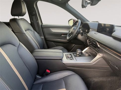 Used 2025 MAZDA CX-90 3.3 Turbo w/ Premium Plus Pkg image 15
