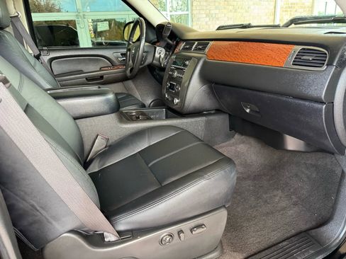 Used 2007 GMC Sierra 2500 SLT w/ Z71 Off-Road Package image 28