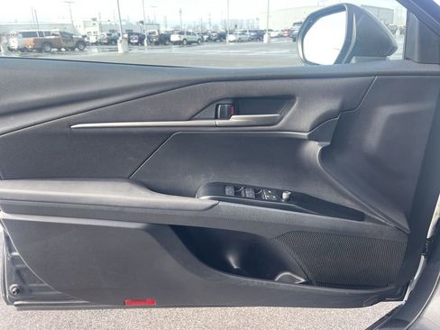 Used 2025 Toyota Camry LE w/ Convenience Package image 17