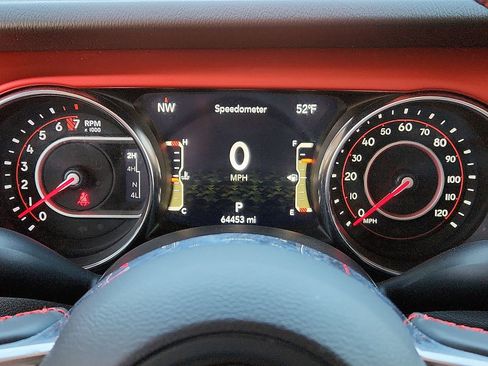 Used 2022 Jeep Gladiator Rubicon w/ LED Lighting Group image 23