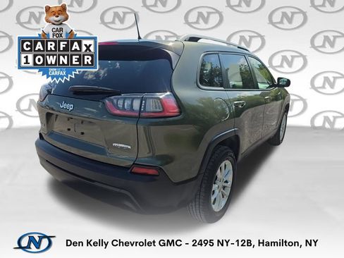 Used 2021 Jeep Cherokee Latitude AWD/4WD image 2