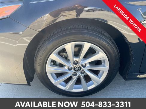 Used 2023 Toyota Camry LE image 10