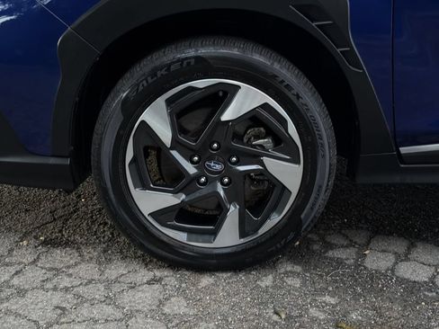 Certified 2024 Subaru Crosstrek 2.5i Limited AWD/4WD image 10