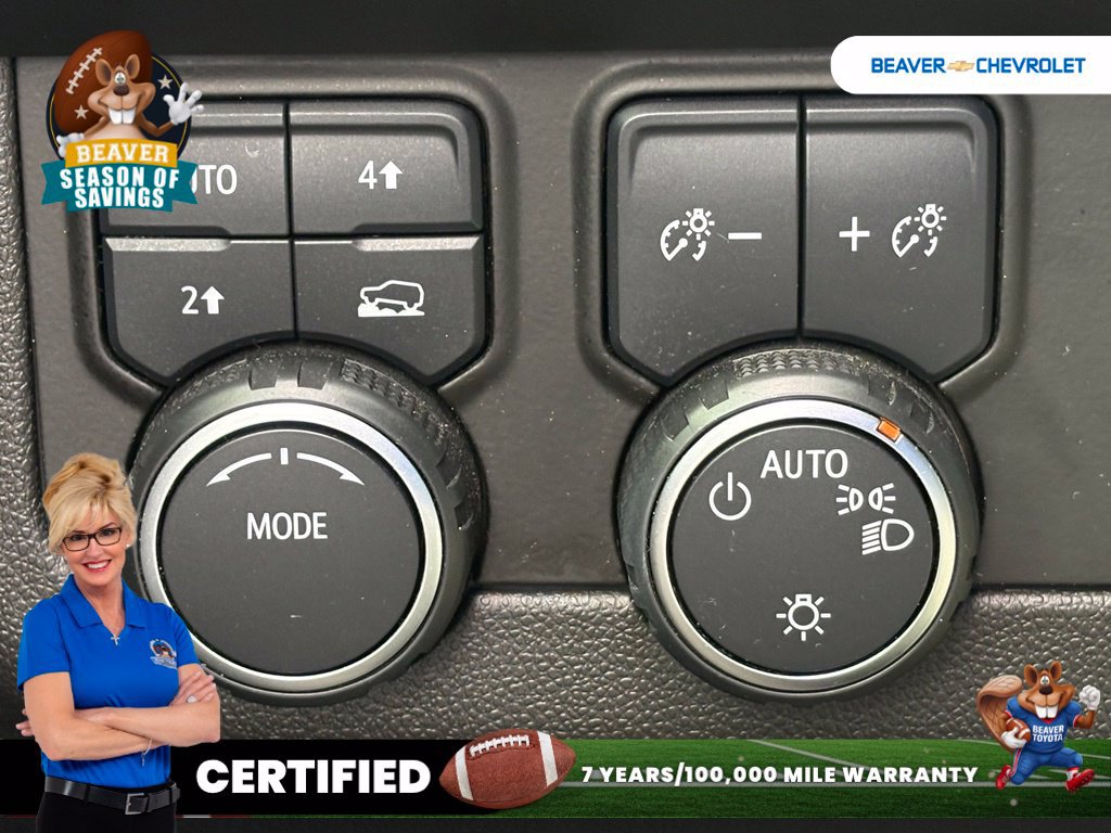 Used 2021 Chevrolet Suburban LT AWD/4WD image 37