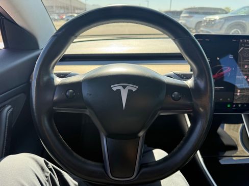 Used 2018 Tesla Model 3 Long Range RWD image 15