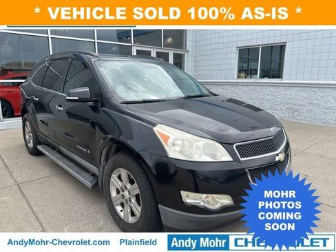Used 2009 Chevrolet Traverse LT FWD image 2