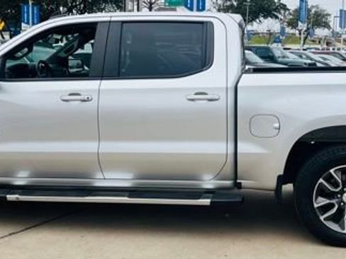 Used 2020 Chevrolet Silverado 1500 LT w/ Texas Edition image 6