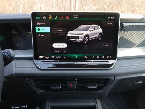 New 2026 Volkswagen Tiguan SE R-Line FWD image 18