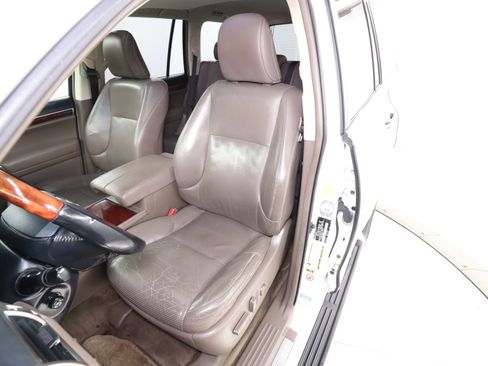 Used 2010 Lexus GX 460 image 17