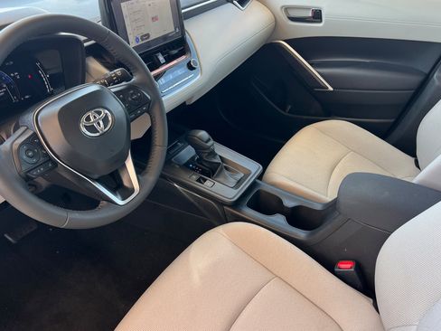 Certified 2026 Toyota Corolla Cross LE FWD image 9