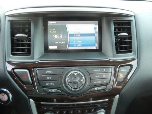 Used 2014 Nissan Pathfinder SL w/ SL Premium Package AWD/4WD image 46