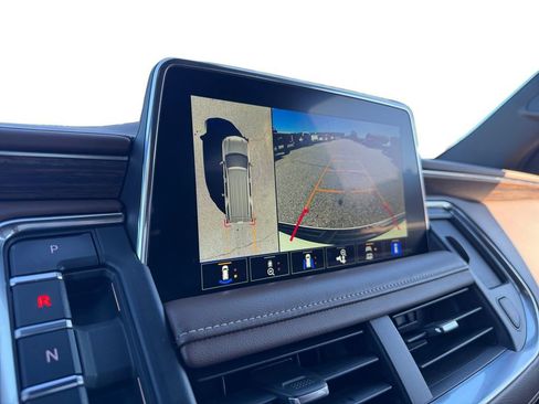 Used 2021 Chevrolet Tahoe High Country image 14