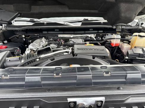Certified 2022 Chevrolet Silverado 2500 LTZ w/ LTZ Convenience Package AWD/4WD image 25