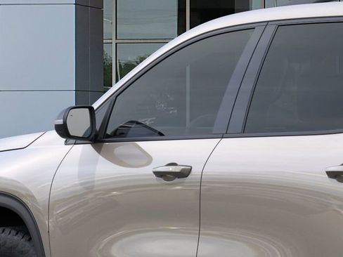 New 2026 Chevrolet Traverse Z71 w/ Enhanced Driving Package AWD/4WD image 12
