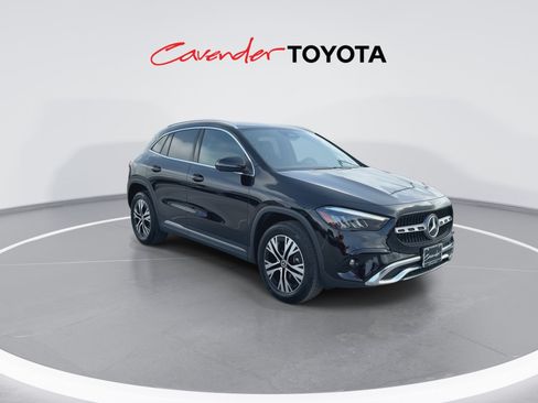 Used 2025 Mercedes-Benz GLA 250 image 2