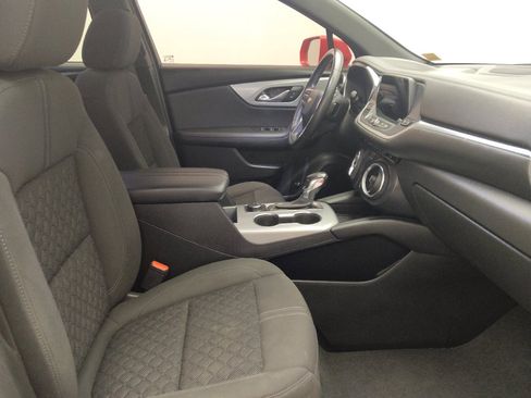Used 2020 Chevrolet Blazer LT FWD image 21