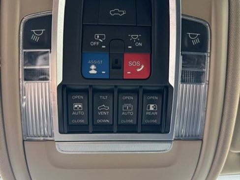 Used 2020 RAM 1500 Laramie image 18