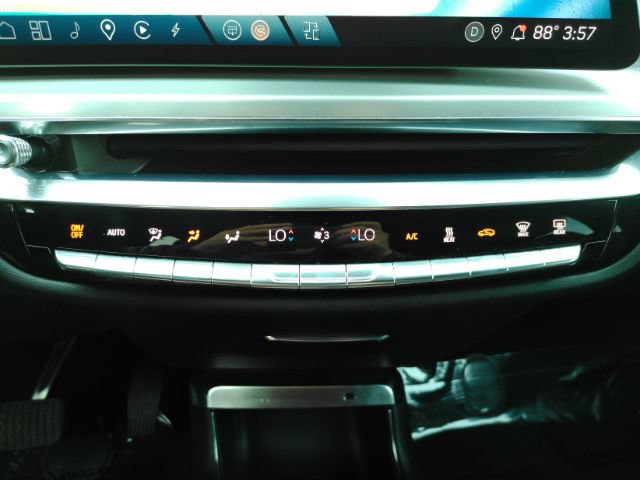 Used 2023 Cadillac Lyriq AWD image 50