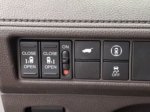 Used 2024 Honda Odyssey EX-L image 28