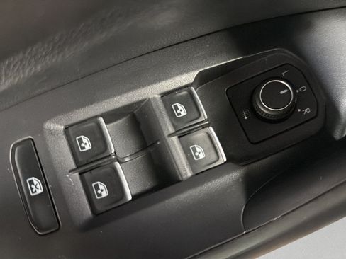 Certified 2024 Volkswagen Jetta S FWD image 15