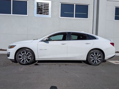 Used 2024 Chevrolet Malibu RS FWD image 2