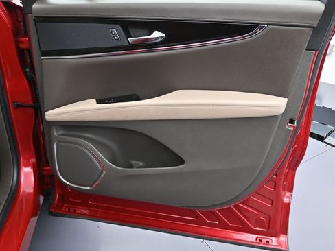 Used 2021 Lincoln Nautilus FWD image 30