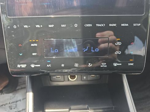 Used 2024 Hyundai Tucson Limited AWD/4WD image 30