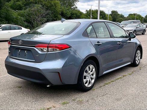 Used 2023 Toyota Corolla LE w/ Carpet Mat Package (TMS) FWD image 6