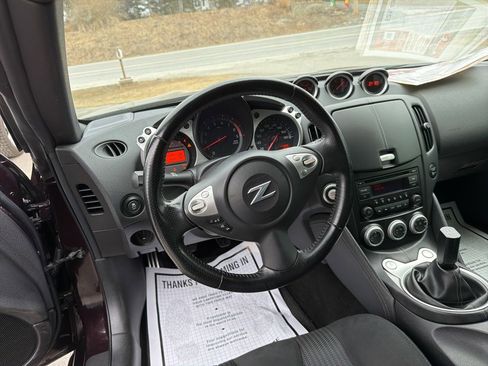 Used 2017 Nissan 370Z Coupe NISMO Tech Auto image 6